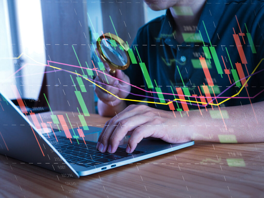 Investors analyze the stock market Investment strategy and business growth analysis long term competition